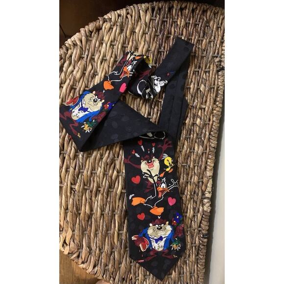 Vintage Looney Tunes Mania Silk Tie Men's Geometric Cartoon Theme - Picture 5 of 7